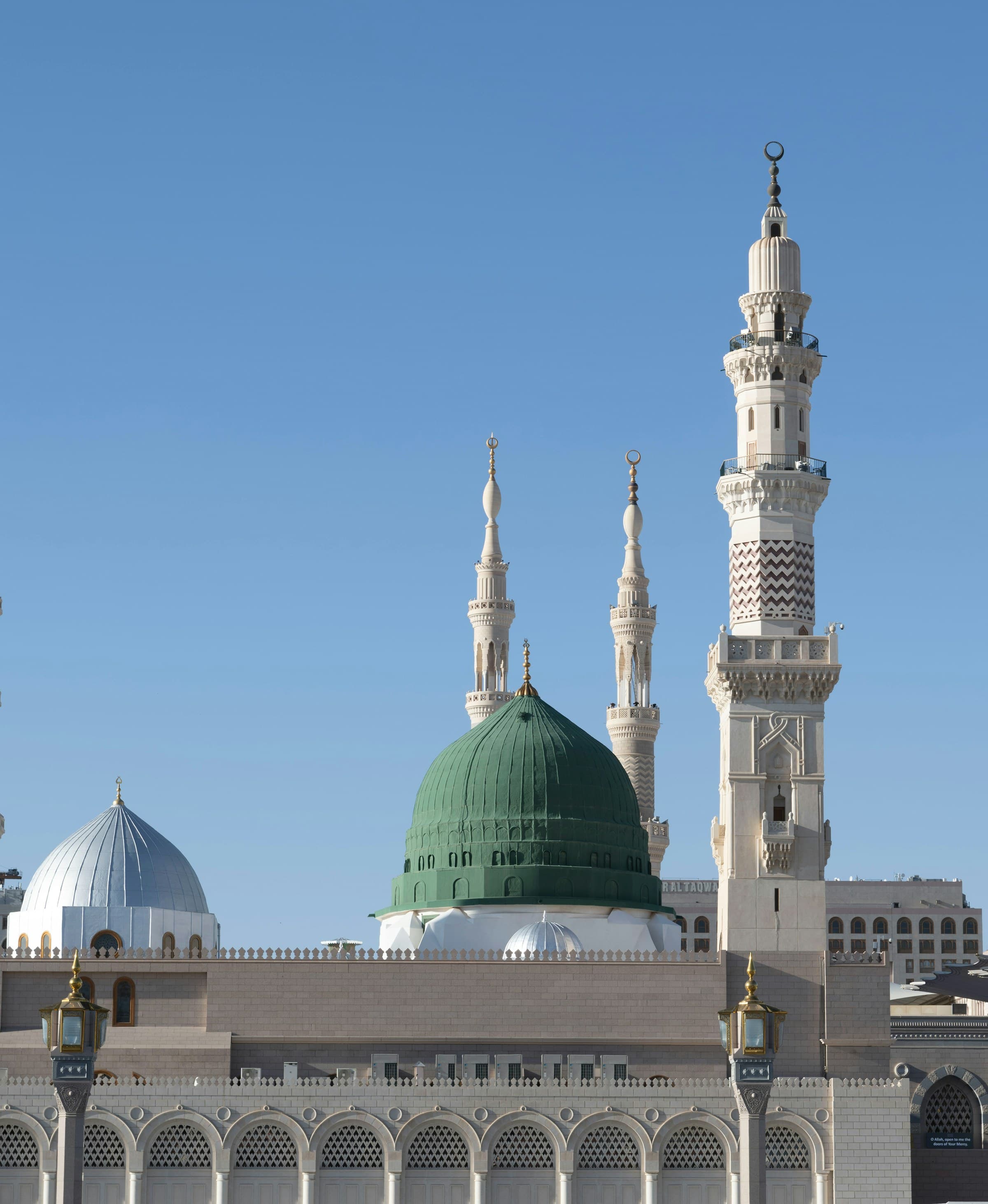 A sunlit mosque in Madinah