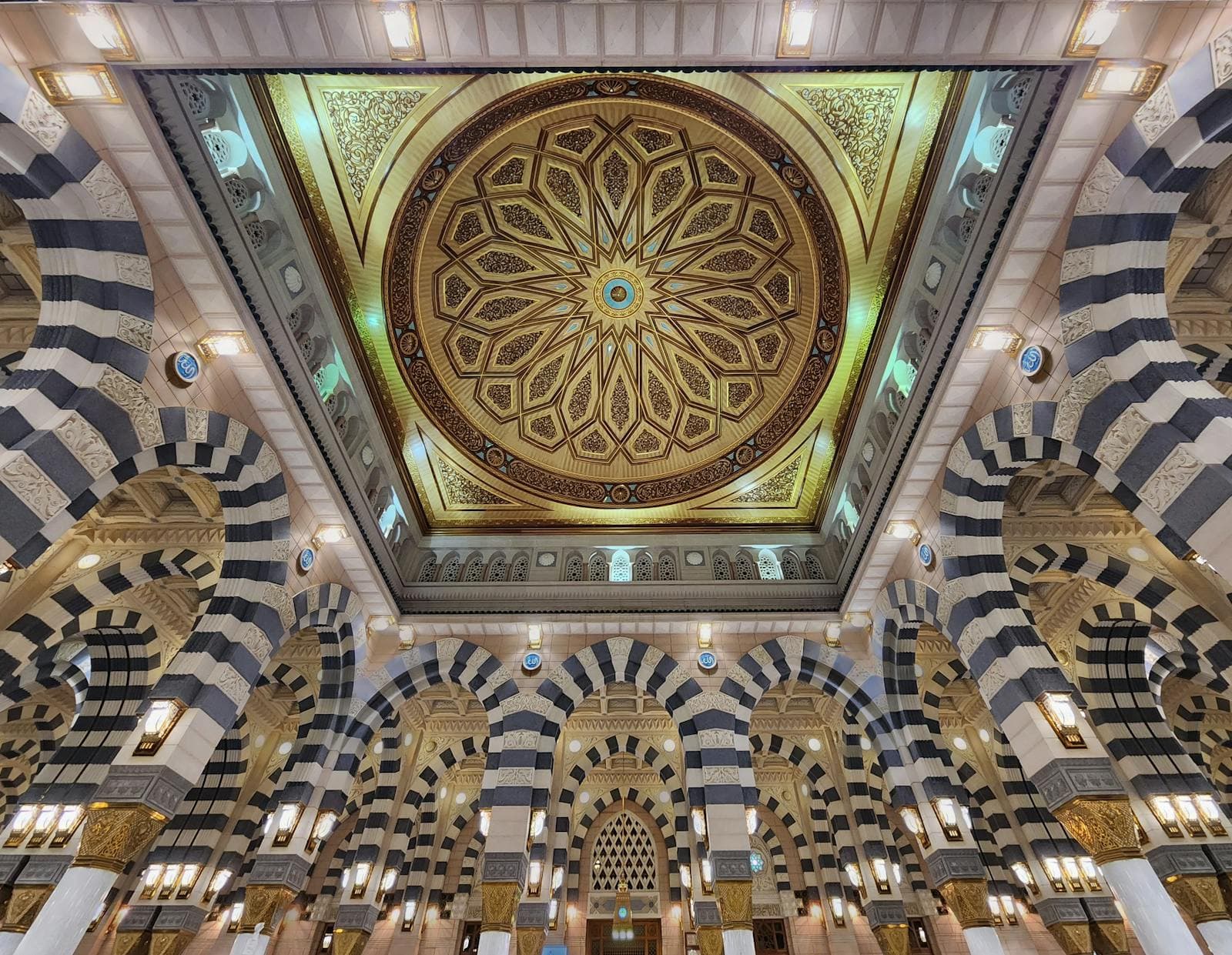 Islamic architecture details in Madinah